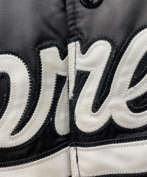 SUPREME（シュプリーム）SUPREME (シュプリーム) SCRIPT VARSITY PUFFY JACKET ブラック サイズ:Mの古着・服飾アイテム