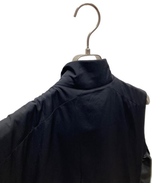 ARC'TERYX（アークテリクス）ARC'TERYX (アークテリクス) 中綿ベスト ブラック サイズ:Mの古着・服飾アイテム