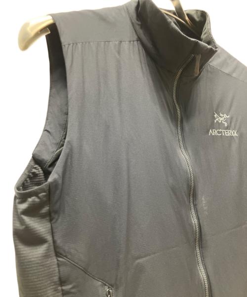 ARC'TERYX（アークテリクス）ARC'TERYX (アークテリクス) 中綿ベスト ブラック サイズ:Mの古着・服飾アイテム