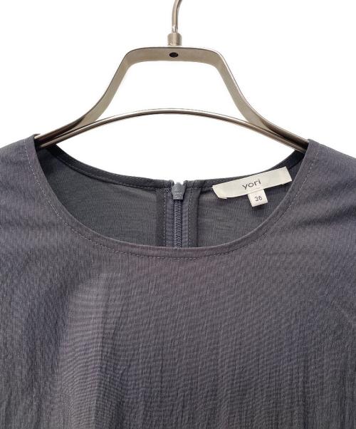 YORI（ヨリ）yori (ヨリ) シャーベットドルマンブラウス グレー サイズ:36の古着・服飾アイテム