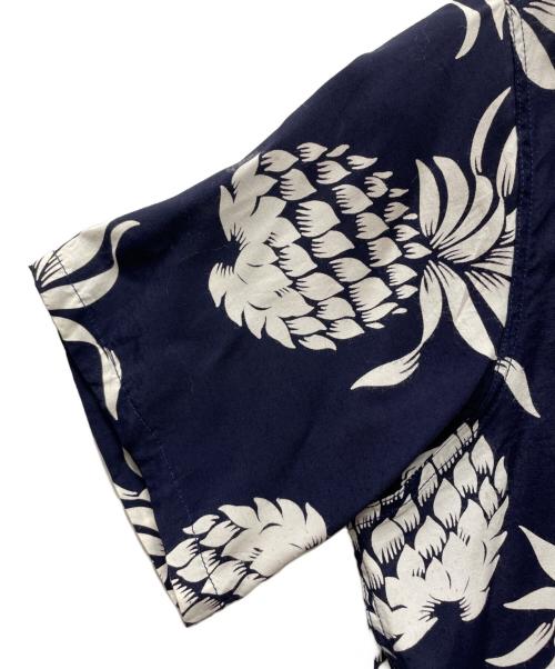 KAHANAMOKU（カハナモク）KAHANAMOKU (カハナモク) 東洋エンタープライズ (トウヨウエンタープライズ) DUKE KAHANAMOKU SPECIAL EDITION “DUKE'S PINEAPPLE” ネイビー サイズ:Sの古着・服飾アイテム