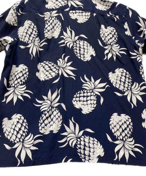 KAHANAMOKU（カハナモク）KAHANAMOKU (カハナモク) 東洋エンタープライズ (トウヨウエンタープライズ) DUKE KAHANAMOKU SPECIAL EDITION “DUKE'S PINEAPPLE” ネイビー サイズ:Sの古着・服飾アイテム