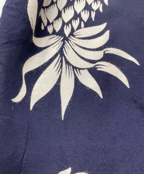 KAHANAMOKU（カハナモク）KAHANAMOKU (カハナモク) 東洋エンタープライズ (トウヨウエンタープライズ) DUKE KAHANAMOKU SPECIAL EDITION “DUKE'S PINEAPPLE” ネイビー サイズ:Sの古着・服飾アイテム