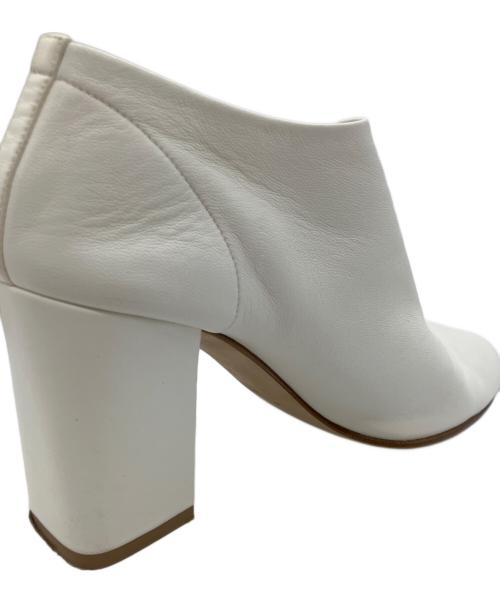 CELINE（セリーヌ）CELINE (セリーヌ) レースアップブーティ アイボリー サイズ:36.5の古着・服飾アイテム