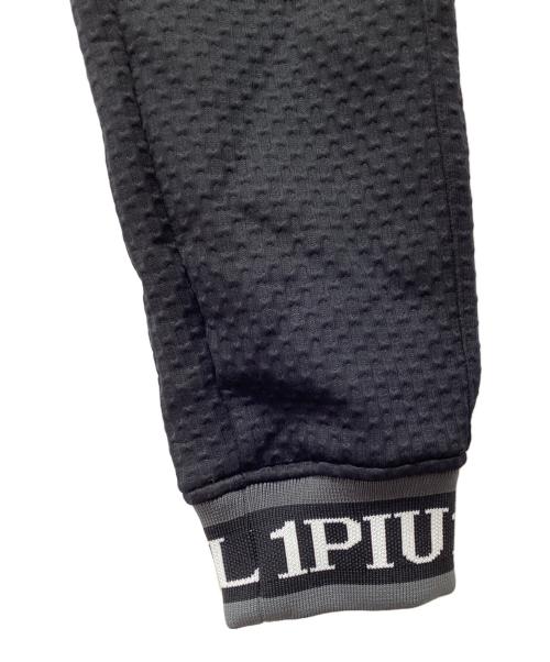 1piu1uguale3 SPORT（ウノ ピゥ ウノ ウグァーレ トレ）1piu1uguale3 SPORT (ウノ ピゥ ウノ ウグァーレ トレ) パンツ ブラック サイズ:4（Mサイズ相当）の古着・服飾アイテム