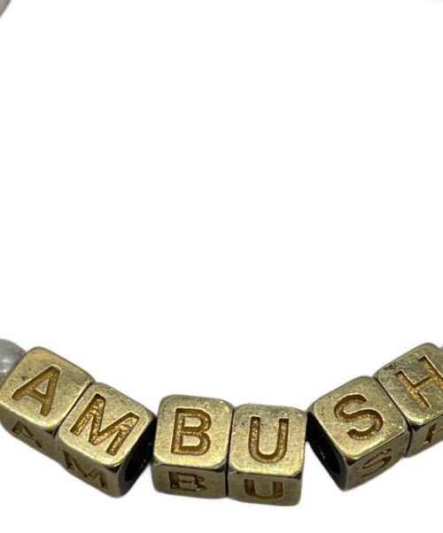AMBUSH（アンブッシュ）AMBUSH (アンブッシュ) Pearl Letter Block Bracelet ゴールドカラーの古着・服飾アイテム
