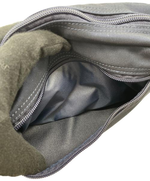BRIEFING（ブリーフィング）BRIEFING (ブリーフィング) ラウンドポーチ ネイビーの古着・服飾アイテム