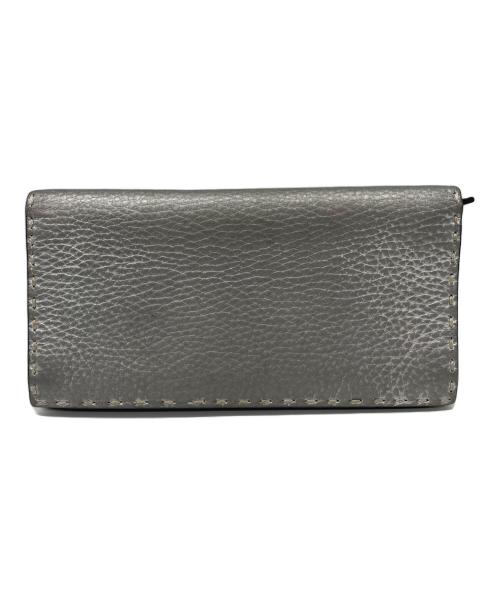 FENDI（フェンディ）FENDI (フェンディ) 2つ折り長財布 シルバーの古着・服飾アイテム