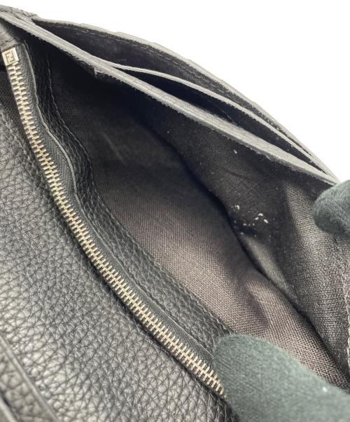 FENDI（フェンディ）FENDI (フェンディ) 2つ折り長財布 シルバーの古着・服飾アイテム