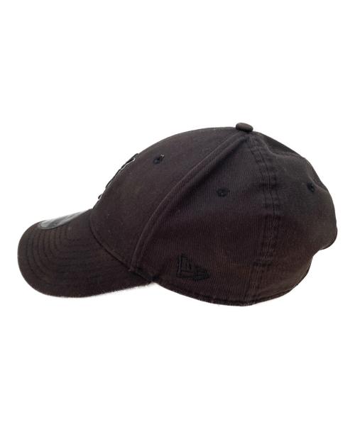 New Era（ニューエラ）New Era (ニューエラ) Saint Laurent Paris (サンローランパリ) キャップ ブラックの古着・服飾アイテム