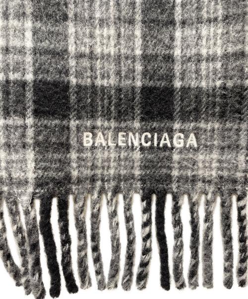 BALENCIAGA（バレンシアガ）BALENCIAGA (バレンシアガ) フーデッドスカーフ/マフラー グレーの古着・服飾アイテム