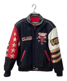 JH Design（ジェイエイチデザイン）の古着「CHICAGO BULLS 97年 Champions Leather Jacket」｜ブラック×レッド