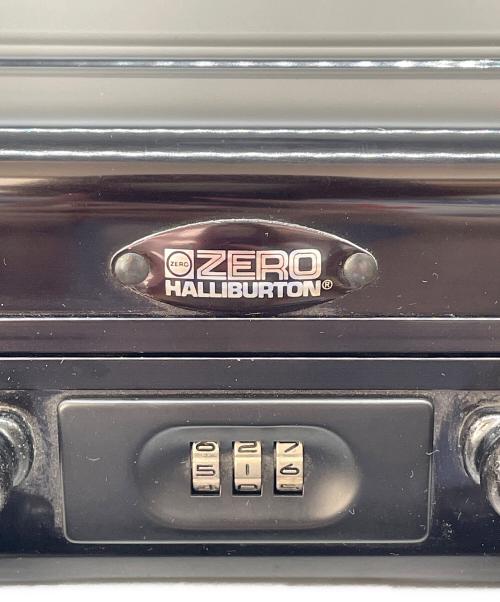 ZERO HALLIBURTON（ゼロ ハリバートン）ZERO HALLIBURTON (ゼロ ハリバートン) アタッシュケース ブラックの古着・服飾アイテム