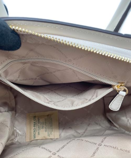 MICHAEL KORS（マイケルコース）MICHAEL KORS (マイケルコース) 2WAYバッグ ホワイトの古着・服飾アイテム