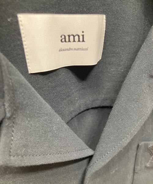 AMI Alexandre Mattiussi（アミアレクサンドルマテュッシ）AMI Alexandre Mattiussi (アミアレクサンドルマテュッシ) 半袖シャツ ブラック サイズ:XSの古着・服飾アイテム