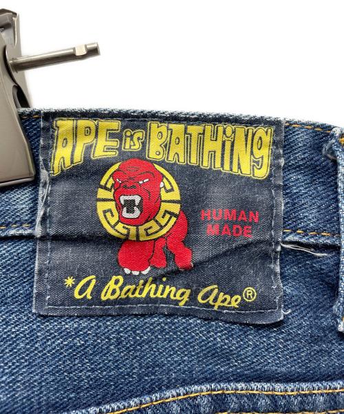A BATHING APE（アベイシングエイプ）A BATHING APE (アベイシングエイプ) ペイントデニムパンツ　APE HEAD インディゴ サイズ:XLの古着・服飾アイテム