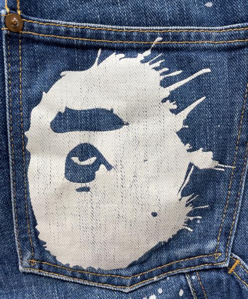 A BATHING APE（アベイシングエイプ）A BATHING APE (アベイシングエイプ) ペイントデニムパンツ　APE HEAD インディゴ サイズ:XLの古着・服飾アイテム