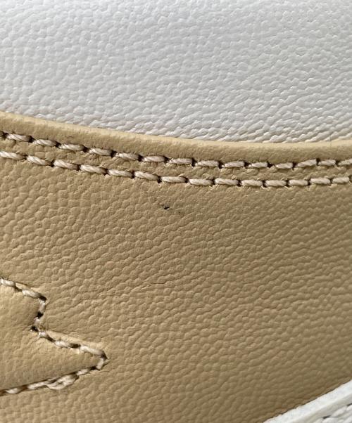 NIKE（ナイキ）NIKE (ナイキ) ハイカットスニーカー ベージュ×ホワイト サイズ:29の古着・服飾アイテム