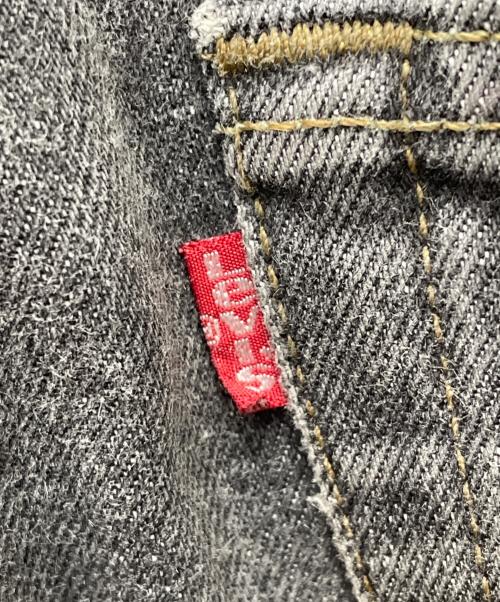 LEVI'S（リーバイス）LEVI'S (リーバイス) デニムパンツ グレー サイズ:31の古着・服飾アイテム