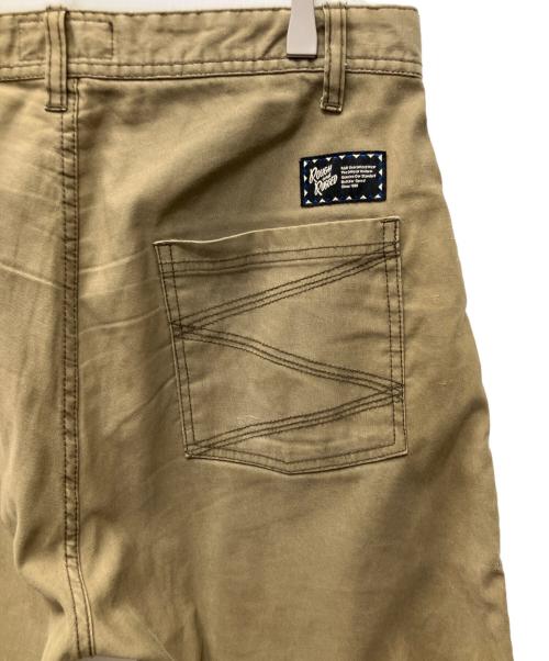 ROUGH AND RUGGED（ラフアンドラゲッド）ROUGH AND RUGGED (ラフアンドラゲッド) ベイカーパンツ カーキ サイズ:2の古着・服飾アイテム