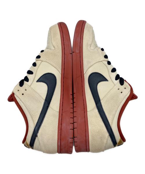 NIKE SB（ナイキエスビー）NIKE SB (ナイキエスビー) スニーカー ベージュ×ブラック サイズ:29の古着・服飾アイテム
