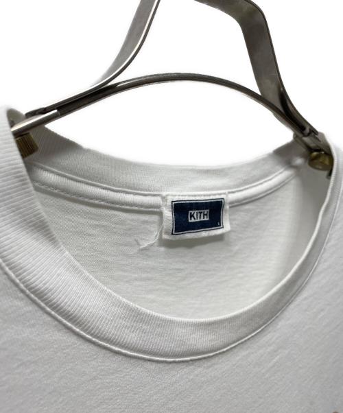 KITH（キス）KITH (キス) 半袖カットソー　Nanzuka Gallery Tanaami Tee ホワイト サイズ:Lの古着・服飾アイテム