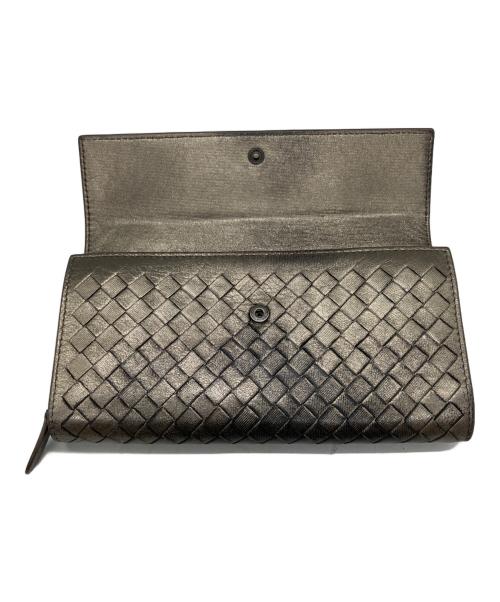 BOTTEGA VENETA（ボッテガベネタ）BOTTEGA VENETA (ボッテガベネタ) イントレチャート 長財布 メタリックの古着・服飾アイテム