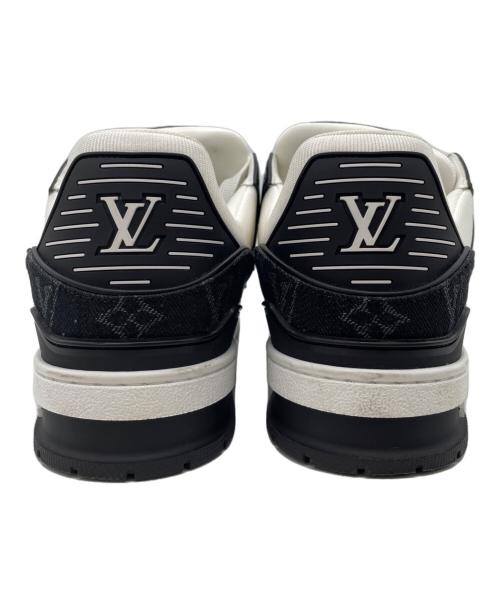 LOUIS VUITTON（ルイ ヴィトン）LOUIS VUITTON (ルイ ヴィトン) LV トレイナー スニーカー ブラック×ホワイト サイズ:7 1/2の古着・服飾アイテム