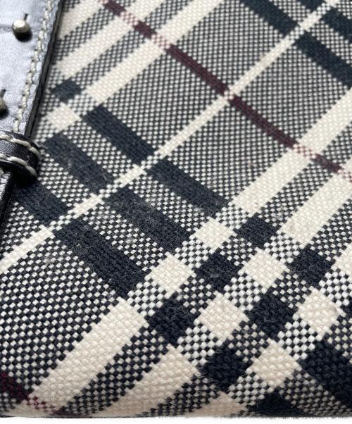 BURBERRY LONDON（バーバリーロンドン）BURBERRY LONDON (バーバリーロンドン) ハンドバッグ ブラック×ホワイトの古着・服飾アイテム