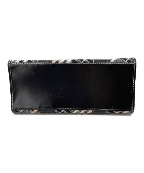 BURBERRY LONDON（バーバリーロンドン）BURBERRY LONDON (バーバリーロンドン) ハンドバッグ ブラック×ホワイトの古着・服飾アイテム