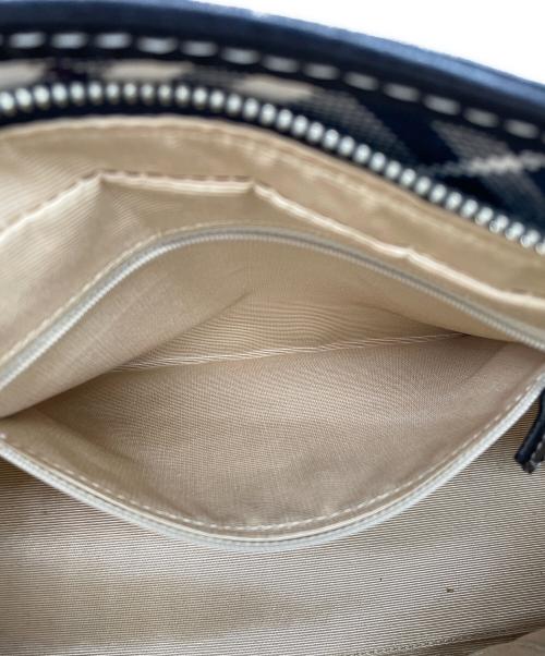 BURBERRY LONDON（バーバリーロンドン）BURBERRY LONDON (バーバリーロンドン) ハンドバッグ ブラック×ホワイトの古着・服飾アイテム