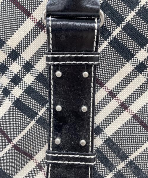 BURBERRY LONDON（バーバリーロンドン）BURBERRY LONDON (バーバリーロンドン) ハンドバッグ ブラック×ホワイトの古着・服飾アイテム
