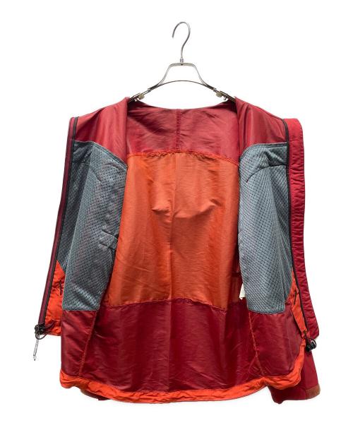 Patagonia（パタゴニア）Patagonia (パタゴニア) エッセンシャルジャケット レッド×オレンジ サイズ:Sの古着・服飾アイテム