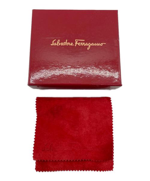 Salvatore Ferragamo（サルヴァトーレ フェラガモ）Salvatore Ferragamo (サルヴァトーレ フェラガモ) ハイヒールモチーフ ネックレス ゴールドカラーの古着・服飾アイテム