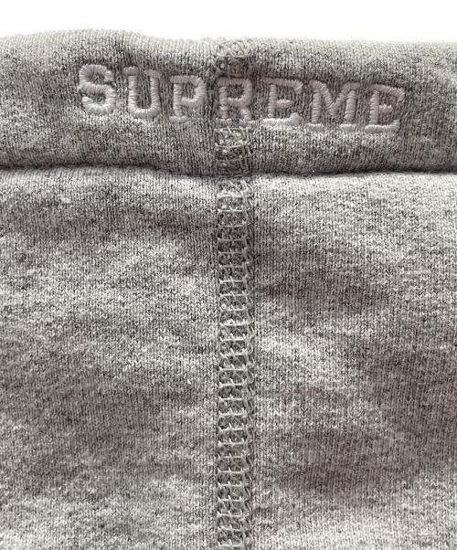 SUPREME（シュプリーム）Supreme (シュプリーム) プルオーバーパーカー グレー サイズ:Mの古着・服飾アイテム