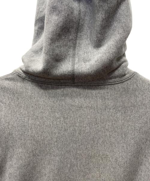 SUPREME（シュプリーム）Supreme (シュプリーム) プルオーバーパーカー グレー サイズ:Mの古着・服飾アイテム