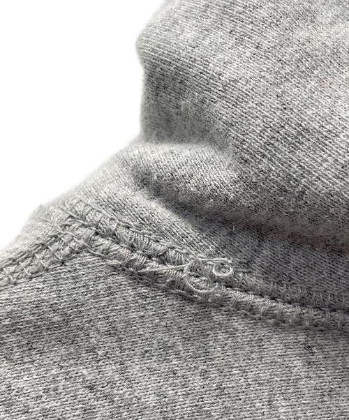 SUPREME（シュプリーム）Supreme (シュプリーム) プルオーバーパーカー グレー サイズ:Mの古着・服飾アイテム