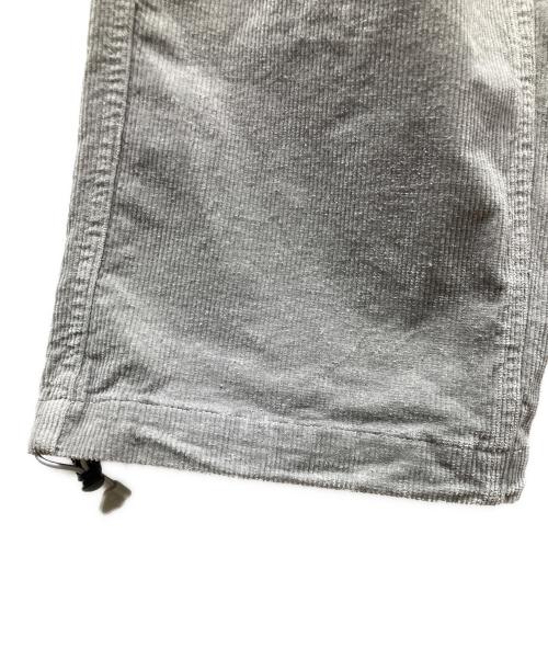 PALACE（パレス）PALACE (パレス) CORDUROY BELTER TROUSER グレー サイズ:76cm (W30)の古着・服飾アイテム