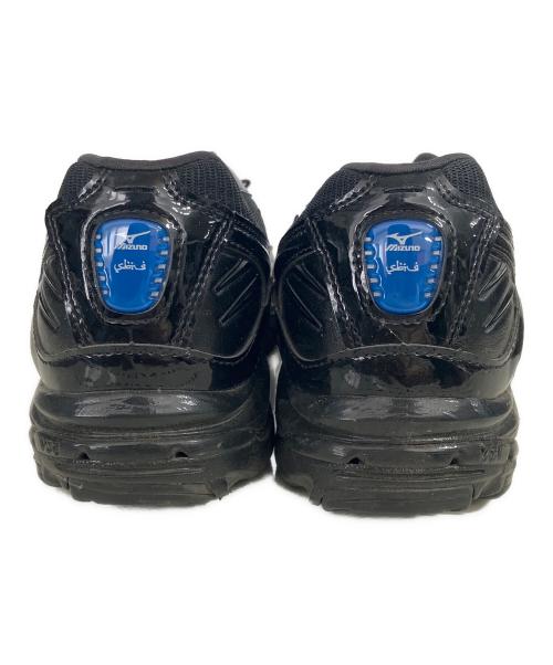 MIZUNO（ミズノ）MIZUNO (ミズノ) SBTG (サボタージュ) WAVE RIDER 10 ブラック×ホワイト サイズ:27cmの古着・服飾アイテム