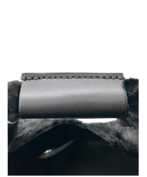 MM6 Maison Margiela（エムエムシックスメゾンマルジェラ）MM6 Maison Margiela (エムエムシックスメゾンマルジェラ) クロスボディーバッグ ブラックの古着・服飾アイテム