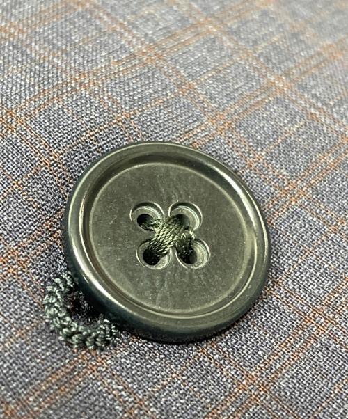 ARMANI COLLEZIONI（アルマーニ コレツィオーニ）ARMANI COLLEZIONI (アルマーニ コレツィオーニ) セットアップスーツ M LINE ネイビー サイズ:44の古着・服飾アイテム