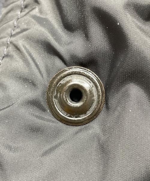 CANADA GOOSE（カナダグース）CANADA GOOSE (カナダグース) ダウンジャケット ネイビー サイズ:Mの古着・服飾アイテム