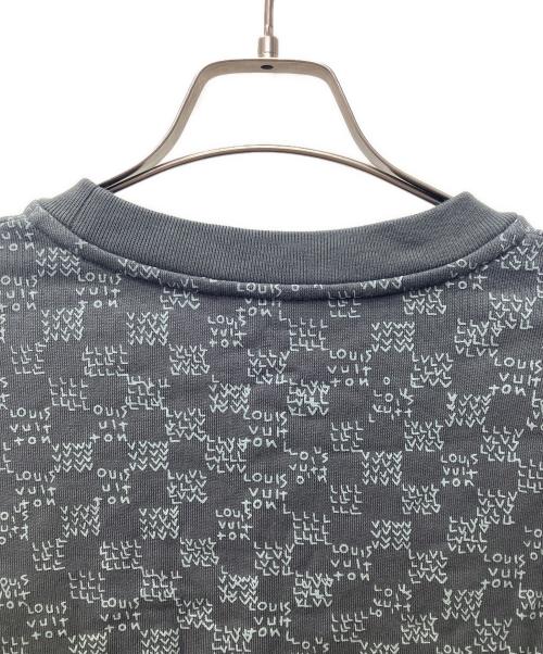 LOUIS VUITTON（ルイ ヴィトン）LOUIS VUITTON (ルイ ヴィトン) ダミエスプレッドプリントスウェット グレー サイズ:Mの古着・服飾アイテム