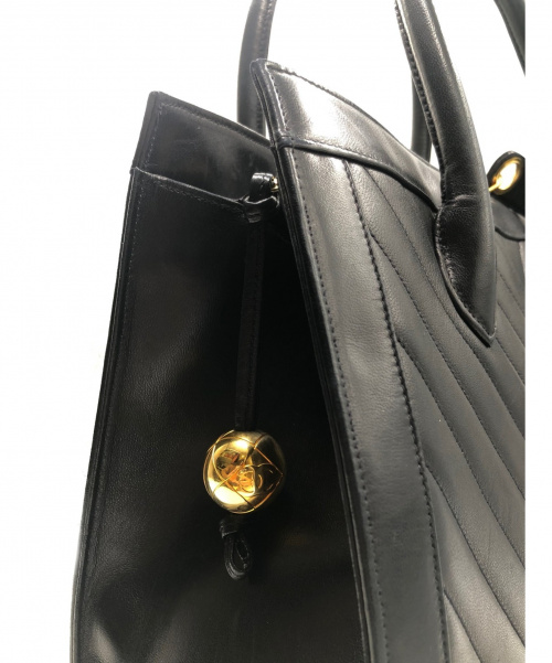 CHANEL（シャネル）CHANEL (シャネル) Vステッチ2WAYバッグ ブラック サイズ:- ■の古着・服飾アイテム