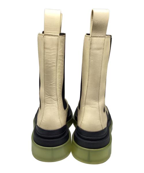 BOTTEGA VENETA（ボッテガベネタ）BOTTEGA VENETA (ボッテガベネタ) BOTTEGA VENETA　タイヤロング チェルシーブーツ アイボリー サイズ:25.5㎝の古着・服飾アイテム