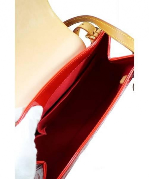 LOUIS VUITTON（ルイ ヴィトン）LOUIS VUITTON (ルイヴィトン) ビスケイン・ベイGM ルージュ サイズ:GM モノグラム・ヴェルニ M91291 TH0034の古着・服飾アイテム