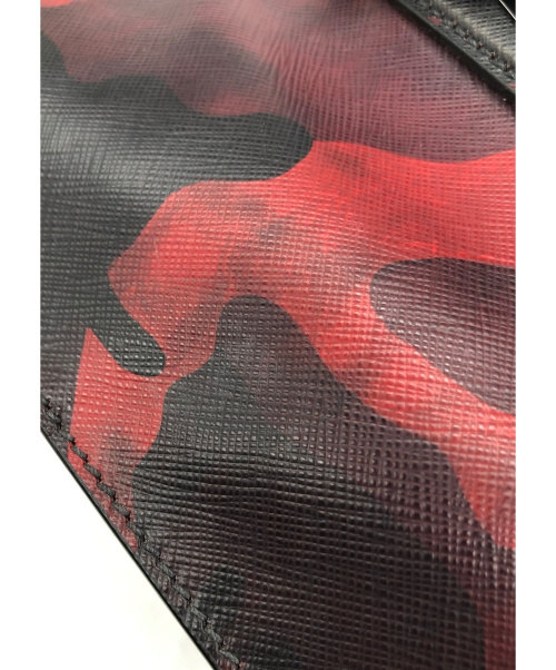 PRADA（プラダ）PRADA (プラダ) サフィアーノ 2WAYトートバッグ ブラック×レッド サイズ:- VA1016の古着・服飾アイテム