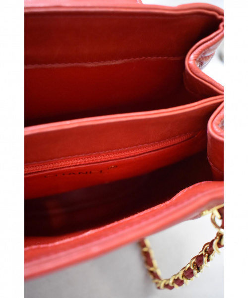 CHANEL（シャネル）CHANEL (シャネル) フリンジチェーンショルダーバッグ マトラッセ ラムスキン 1733325の古着・服飾アイテム