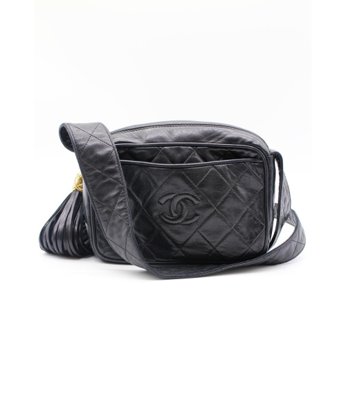 CHANEL（シャネル）CHANEL (シャネル) フリンジショルダーバッグ ブラック マトラッセ 1978965の古着・服飾アイテム
