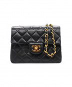 CHANELシャネル）の古着「ショルダーバッグ」｜ブラック